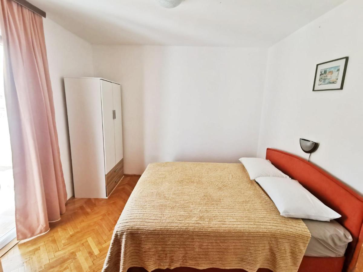 Apartmani Luka Ртина Экстерьер фото